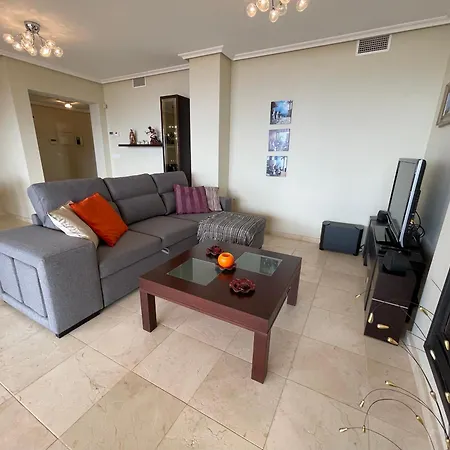 Apartment Luxury Hills Pool & Garden *